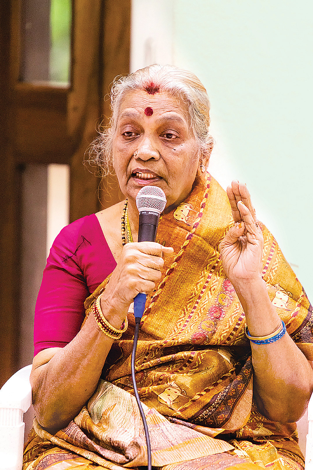 சம்ஸ்கிருதத்தில் 'பொன்னியின் செல்வன்'