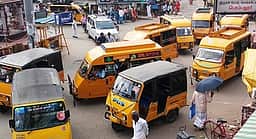 தருமபுரி நகரப் பேருந்து நிலையத்தில் ஆட்டோக்களால் இடையூறு