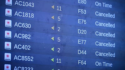 கனடா: விமான நிலைய ஊழியர்கள் போராட்டத்தால் 600 விமானங்கள் ரத்து