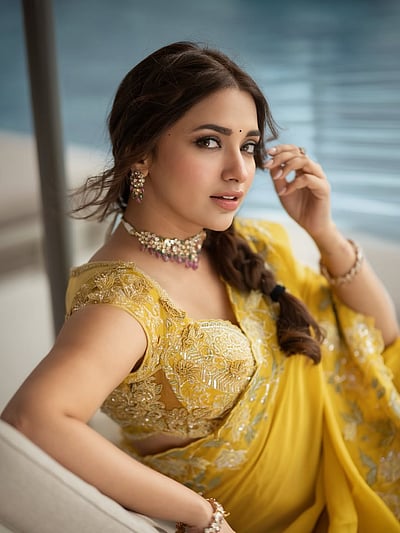 மஞ்ச காட்டு மைனா... ஜியா ஷங்கர்!