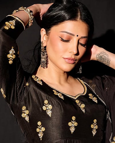 மாயாவி.. ஸ்ருதி ஹாசன்!