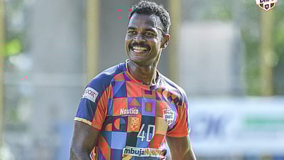 இந்திய கால்பந்து அணிக்குத் தேர்வான ராணுவ வீரர்..!