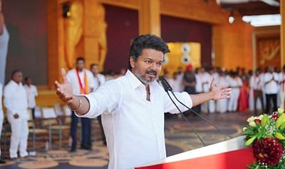 தவெக மாநாட்டில் 6 தீர்மானங்கள் நிறைவேற்றம்: என்னென்ன?  