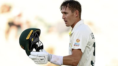 1 ரன்னில் மீண்டும் ஆட்டமிழந்த லபுஷேன்..! ஸ்மித் இல்லாமல் தடுமாறும் ஆஸி.! 