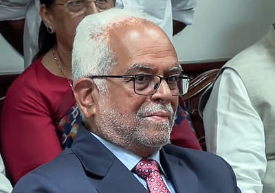 திமுக, கூட்டணி எம்.பி.க்களை இன்று சந்திக்கிறாா் சுதா்சன் ரெட்டி