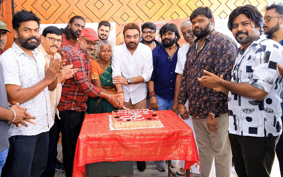 அக்யூஸ்ட் வெற்றி விழா - புகைப்படங்கள்