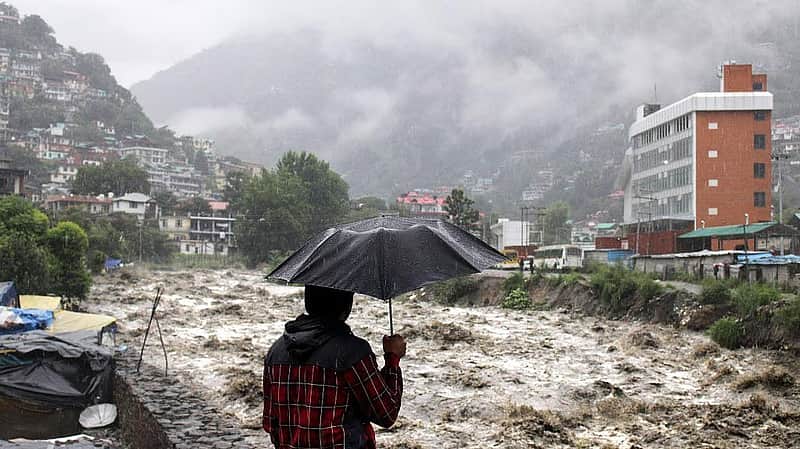Heavy rains lash Himachal Pradesh, schools shut in four districts