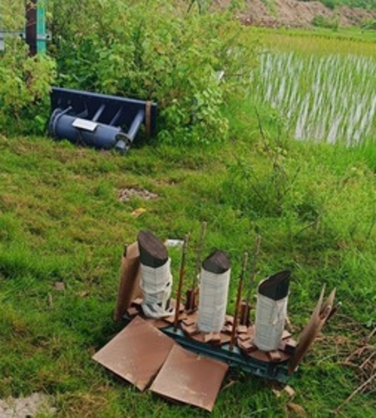 மின்மாற்றியில் இருந்து ரூ.2 லட்சம் மதிப்புள்ள பொருள்கள் திருட்டு