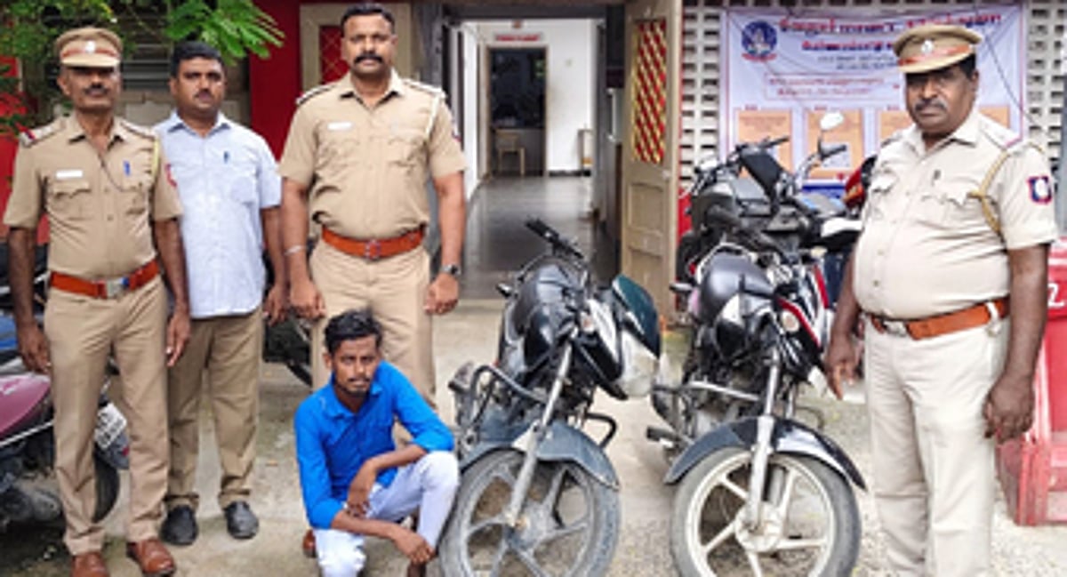 இருசக்கர வாகனங்களை திருடியவா் கைது