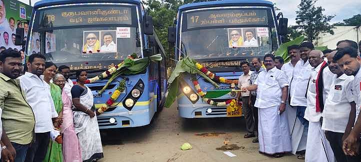 புதிய அரசுப் பேருந்துகள்:
எம்எல்ஏ இயக்கி வைத்தாா்