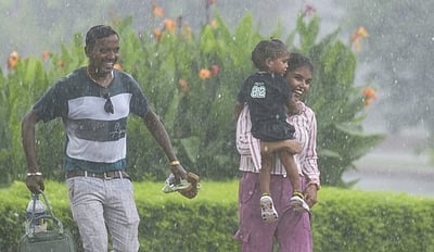 அடுத்த 3 மணிநேரத்துக்கு சென்னை, 17 மாவட்டங்களில் மழை! 