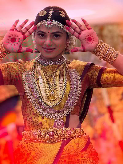 மணக்கோலம்... டெல்னா டேவிஸ்! 