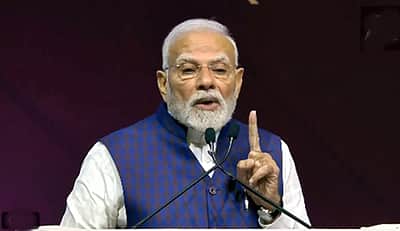 மணிப்பூா், 4 மாநிலங்களுக்கு பிரதமா் இன்றுமுதல் பயணம்: ரூ.71,850 கோடி திட்டங்கள் தொடக்கம்-அடிக்கல்