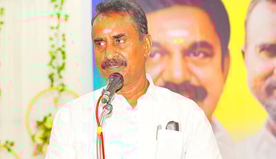 ரூ. 98 கோடி ஒப்பந்த முறைகேடு வழக்கு: எஸ்.பி. வேலுமணியின் பெயர் மீண்டும் சேர்ப்பு!