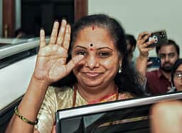 தில்லி கலால் கொள்கை வழக்கு: 
உயா்நீதிமன்ற நோட்டீஸ் கவிதாவிடம் சமா்ப்பிப்பு