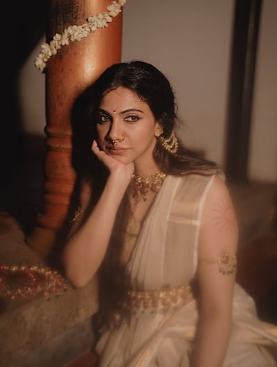 திருவோணம் வந்தல்லோ... மடோனா செபாஸ்டியன் !