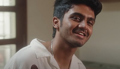 ஆஹா... கலக்கலா இருக்கே சாய்! கேட்க கேட்க பிடிக்கும் ஊறும் பிளட்!