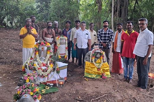 செனையக்குடியில் சிவலிங்கம் கண்டெடுப்பு: அலங்கரித்து மக்கள் வழிபாடு
