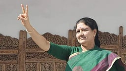 பசும்பொன்னில் பிப். 24-இல் சசிகலா தலைமையில் பொதுக்கூட்டம்