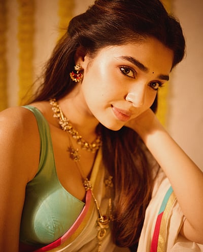 ஓணம் கிளிக்ஸ்... கீர்த்தி ஷெட்டி!