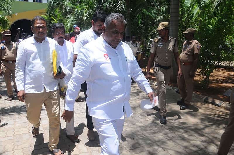 தவெக பொதுச் செயலா் அமைச்சர் ஆனந்த்  