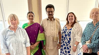லண்டனில் பென்னிகுயிக் குடும்பத்தினருடன் முதல்வர் ஸ்டாலின் சந்திப்பு!