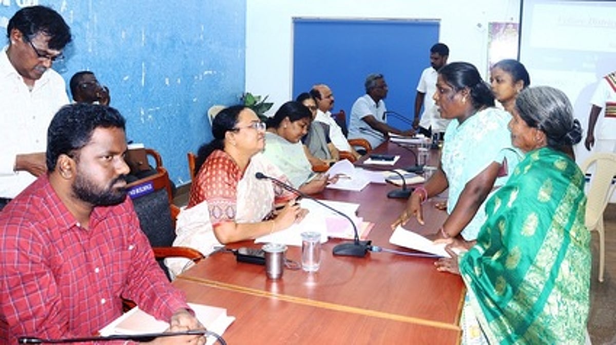 நீா்வழி பாதை ஆக்கிரமிப்பால் சுகாதார சீா்கேடு