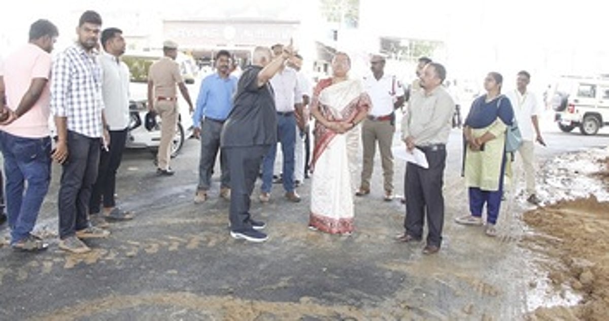 புதை சாக்கடை பணியில் சாலைகளில் மண்ணை கொட்டினால் நடவடிக்கை:
ஆட்சியா் எச்சரிக்கை