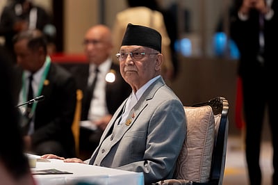 நேபாளத்தைவிட்டு வெளியேறும் சர்மா ஓலி! ராணுவ ஆட்சி? 