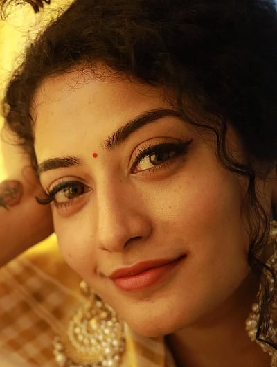 அழகே, அமுதே... அஞ்சலி நாயர்!