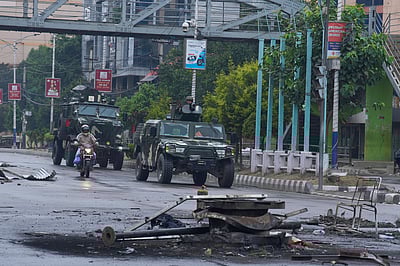 நேபாளத்தில் ராணுவ ஆட்சி!