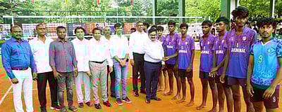 சென்னை மாவட்ட ‘பி’ டிவிஷன் வாலிபால்: காலிறுதியில் டாக்டா் சிவந்தி, தெற்கு ரயில்வே