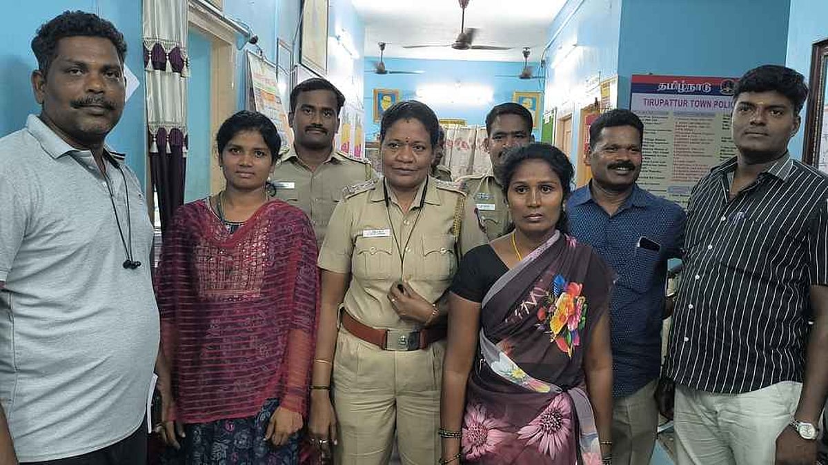 கரோனா தடுப்பூசி செலுத்தி இருந்தால் பணம்
எனக்கூறி மூதாட்டியிடம் நகை பறித்த பெண் கைது