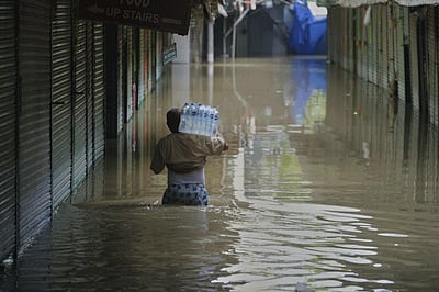 உலக அழிவுக்கு ஒத்திகை பார்க்கப்படுகிறதா? கோர முகம் காட்டும் இயற்கை!