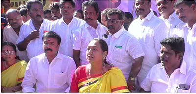 விஜய் குறித்து கருத்தோ, விமரிசனமோ செய்ய விரும்பவில்லை:  பிரேமலதா விஜயகாந்த் 