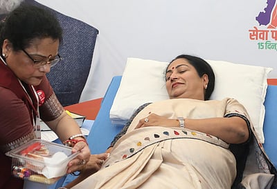 ஒவ்வொரு துளி ரத்தத்தையும் நாட்டுக்காக அா்ப்பணிக்கிறேன்: முதல்வா் ரேகா குப்தா