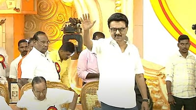 தென்காசியில் மாணவிக்கு கட்டப்படும் வீடு! முதல்வர் ஸ்டாலின் நேரில் ஆய்வு