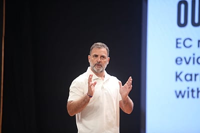 தேர்தல் ஆணையம் மறுத்த ஆலந்து வாக்குத் திருட்டு! முன்னாள் பாஜக எம்எல்ஏ மீது 22,000 பக்க குற்றப்பத்திரிகை