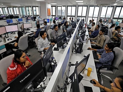 எச்-1பி விசா கட்டணம் ரூ.88 லட்சம்! யாருக்கெல்லாம் நல்வாய்ப்பு?