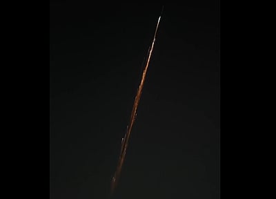 வானில் பிரகாசமாக விழுந்த பிழம்பு! தில்லி-என்சிஆர் பகுதி மக்கள் ஆச்சரியம்!