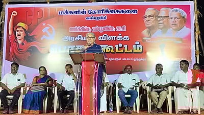 அதிமுகவுக்கு அமித்ஷா வீடுதான் நீதிமன்றம்: உ.வாசுகி விமரிசனம் 