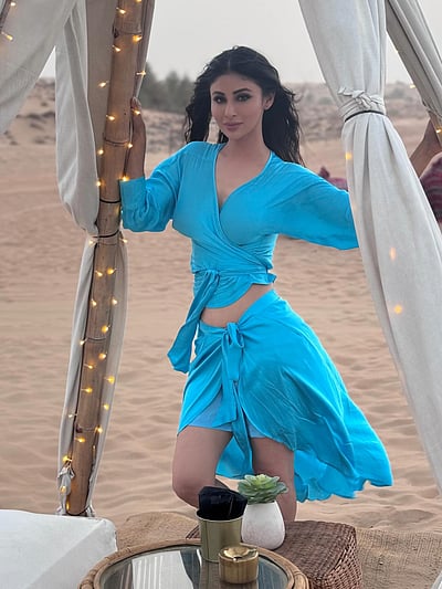 மெல்லினமே... மௌனி ராய்!