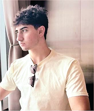 வயதோ பதினெட்டு ஆண்டு வருமானமோ ரூ.264  கோடி!