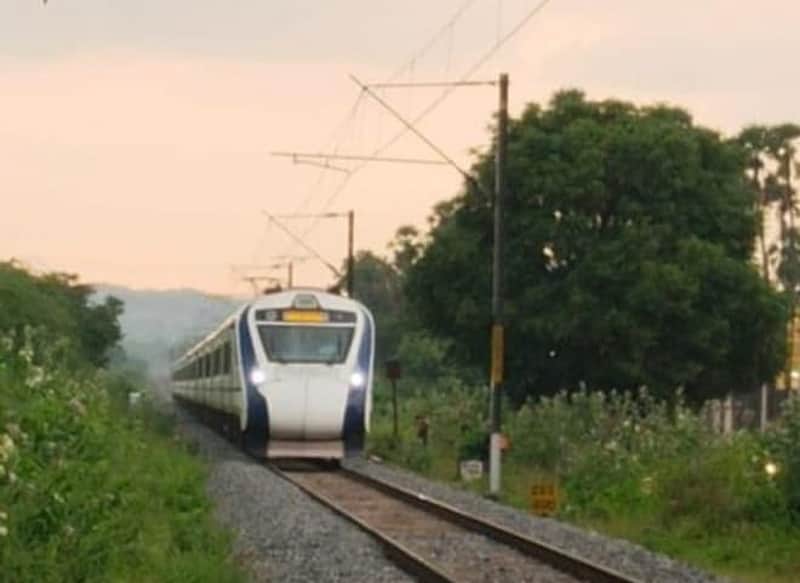 Technical snag! Vande Bharat train stopped for 3 hours near Jolarpettai!