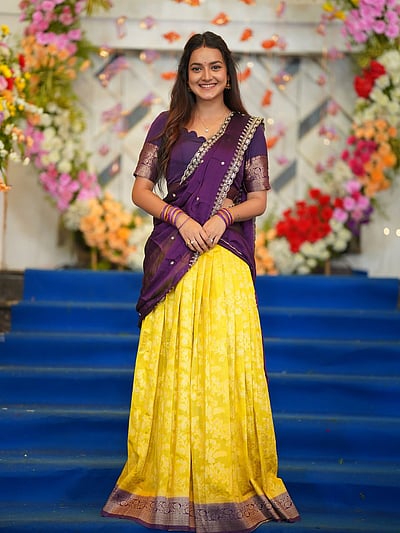 மங்கள முகம்... ஜாஸ்மின் ராத்! 