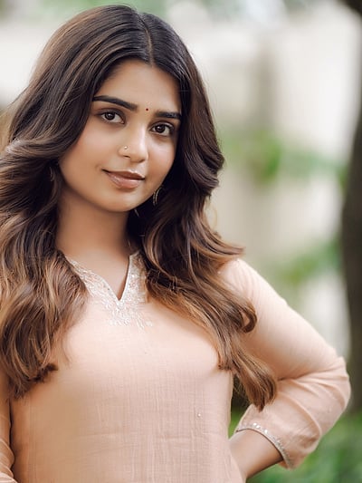 இமைக்காரியே... கௌரி! 