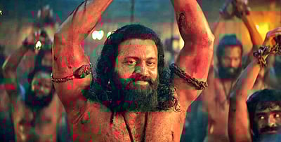 ரிஷப் ஷெட்டிக்கு தமிழ் டப்பிங் செய்த பிரபல நடிகர்!