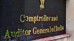 வருடாந்திர வருவாய், நிதி விடுவிப்பு : தமிழக அரசிடம் சிஏஜி அறிக்கை தாக்கல்