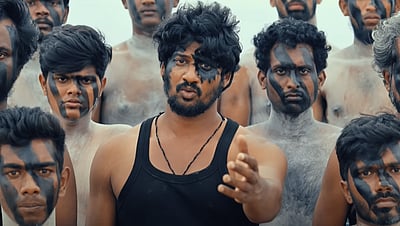 மீனவர்களின் வலியைப் பேசும் கட்டுமரக்காரன் பாடல்!