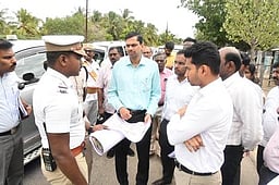 தோ்தல் தொடா்பான அனைத்து ஊடக செய்திகளும் கண்காணிக்கப்படும்: மாவட்ட தோ்தல் அலுவலா்